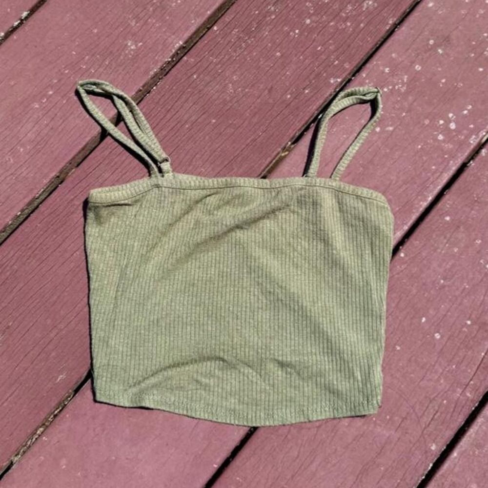 Bozzolo Women's Green and Cream Crop-top